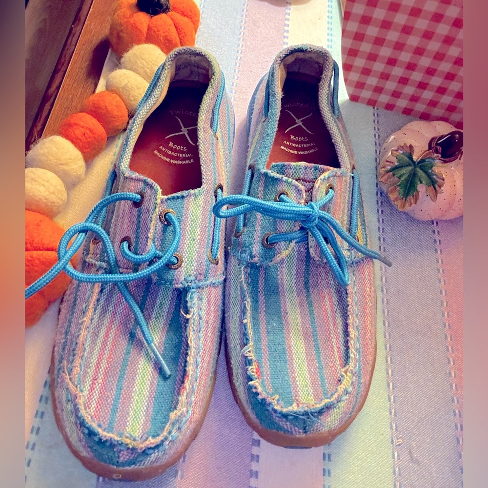 Twisted X Multicolor Moccasins